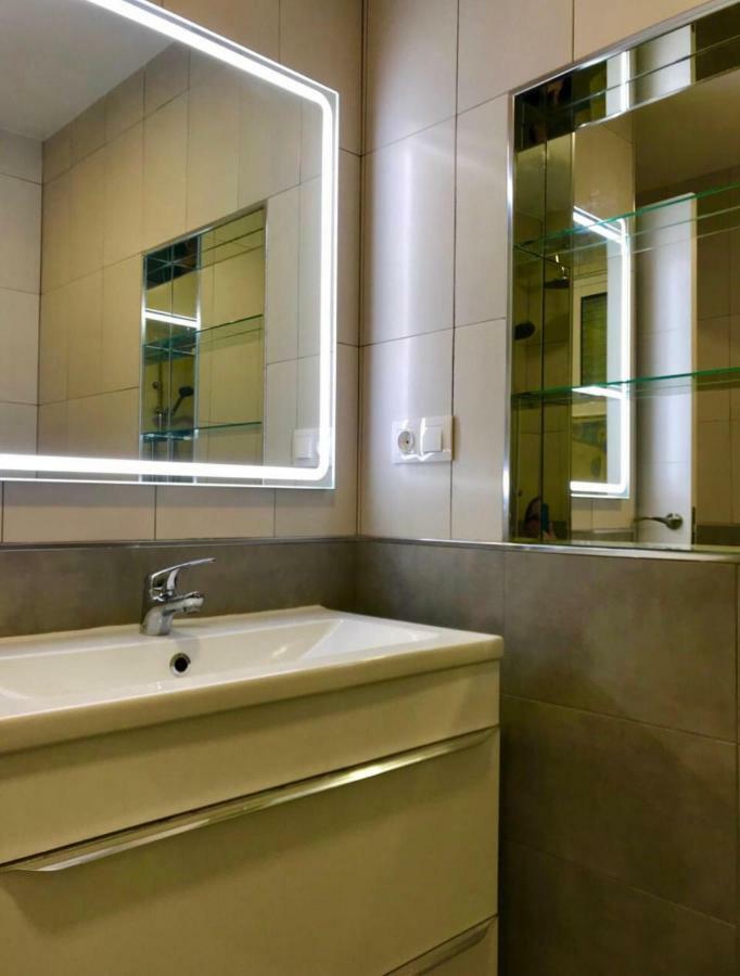 Apartament 48