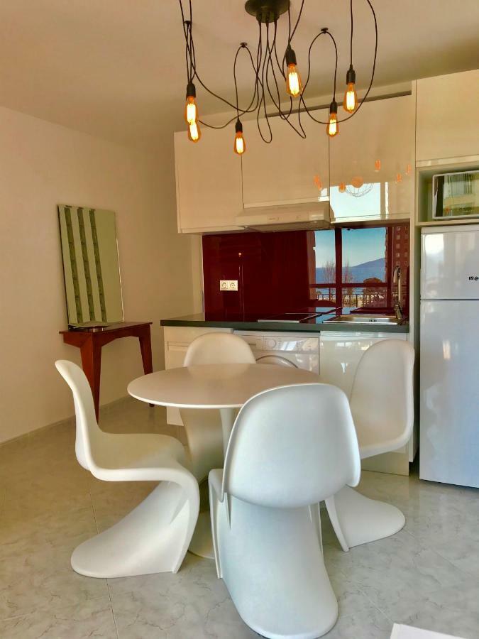 Apartment 48